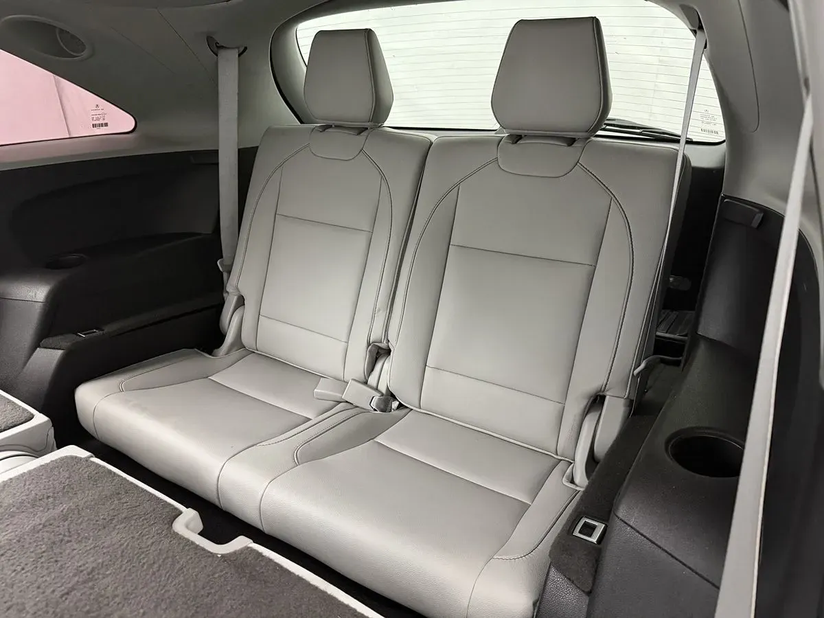 Acura MDX photo 31