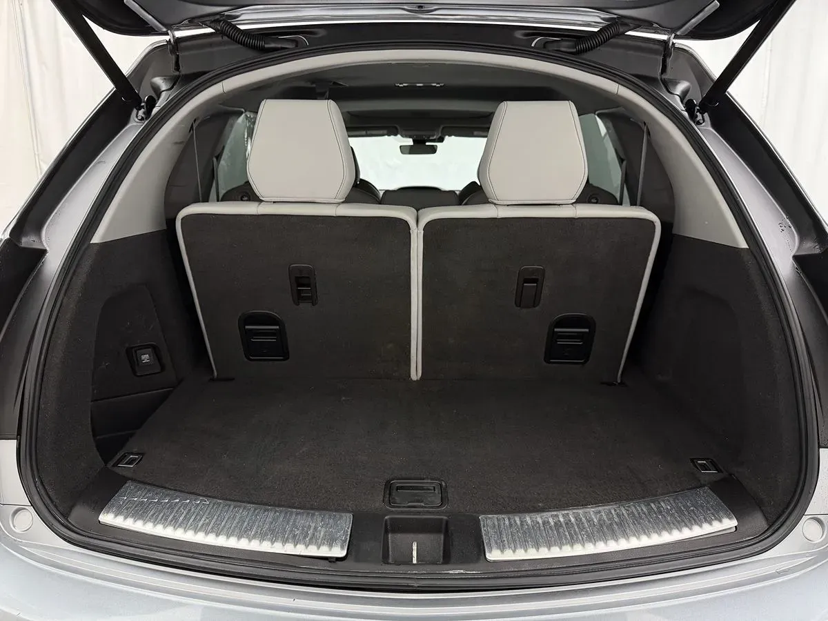 Acura MDX photo 33