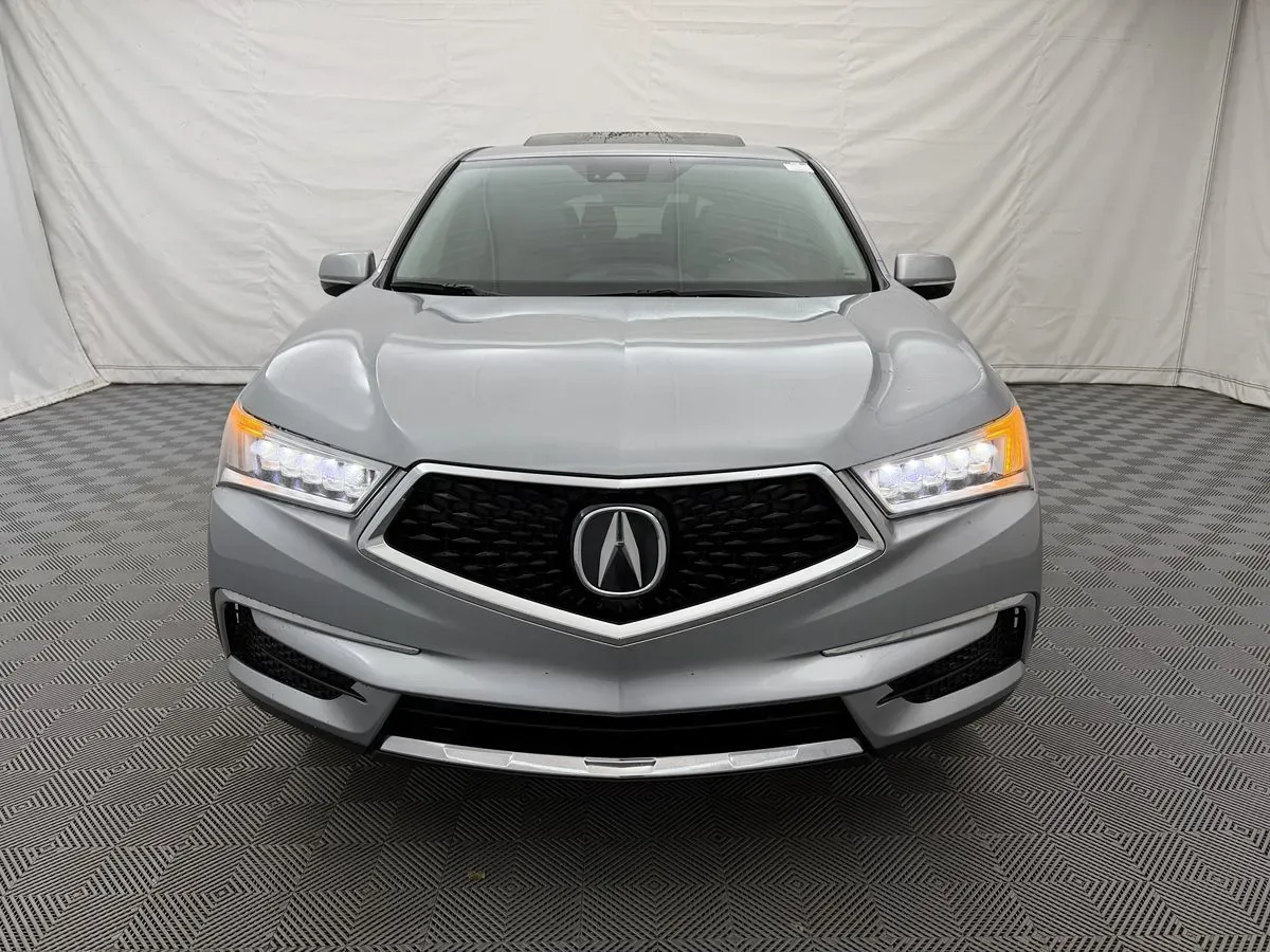 Acura MDX photo 2