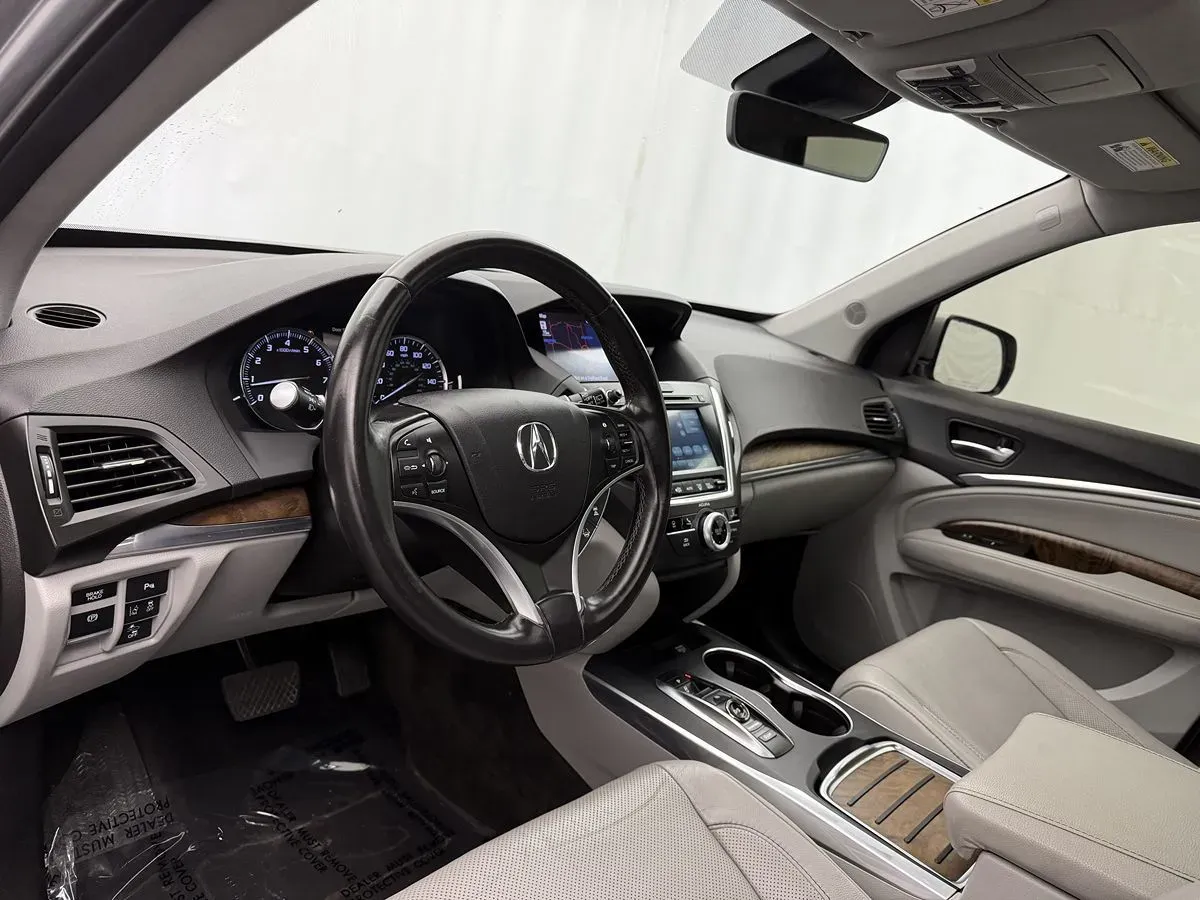 Acura MDX photo 7