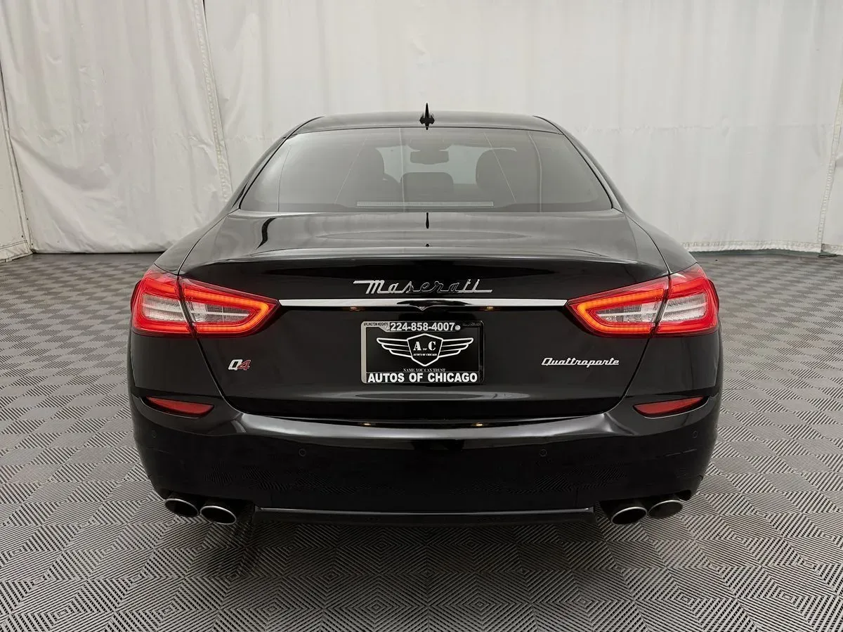 Maserati Quattroporte photo 6
