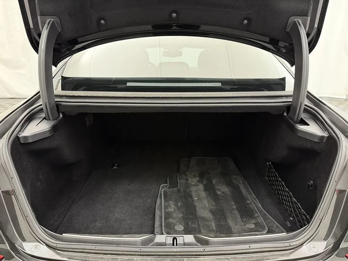 Maserati Quattroporte photo 26
