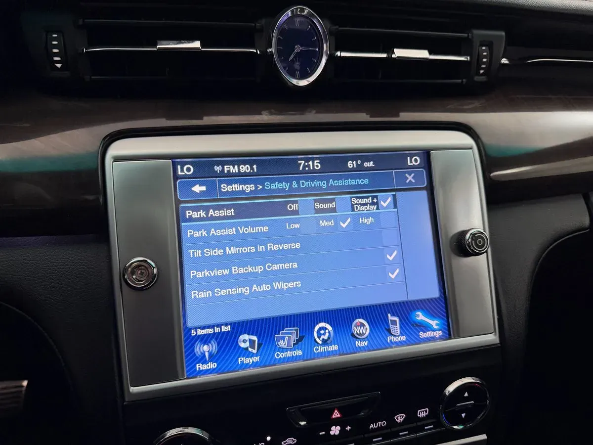 Maserati Quattroporte photo 16