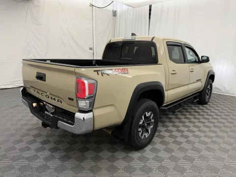 More photos of 2020 Toyota Tacoma TRD Off Road at Autos of Chicago, IL
