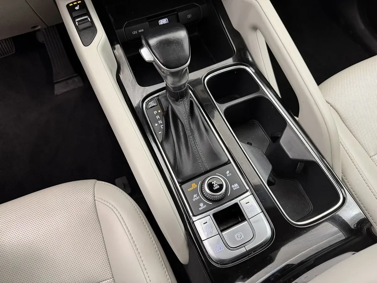 Kia Telluride photo 28