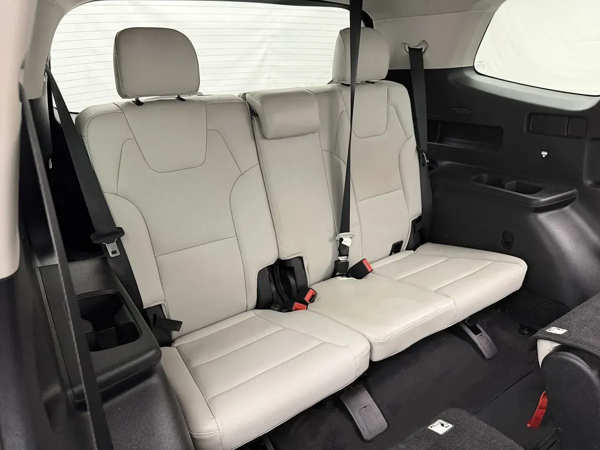 Kia Telluride photo 32