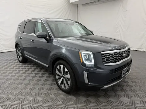 More photos of 2020 Kia Telluride S at Autos of Chicago, IL
