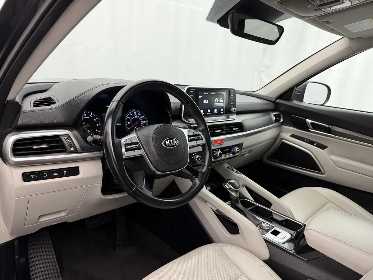 Kia Telluride photo 8