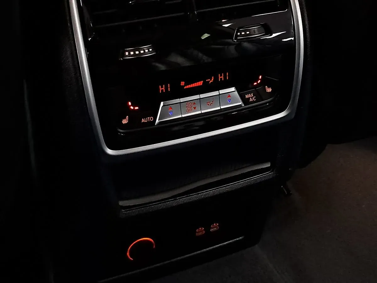 BMW X7 photo 52