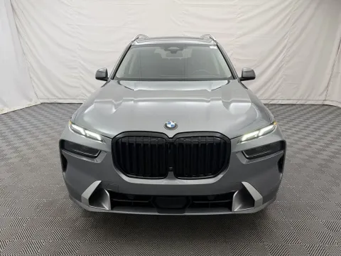 Photos of 2023 BMW X7 xDrive40i for sale in Arlington Heights, IL at Autos of Chicago