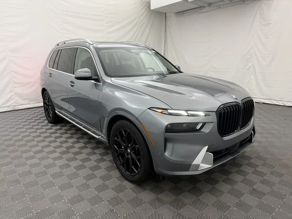 BMW X7 photo 3