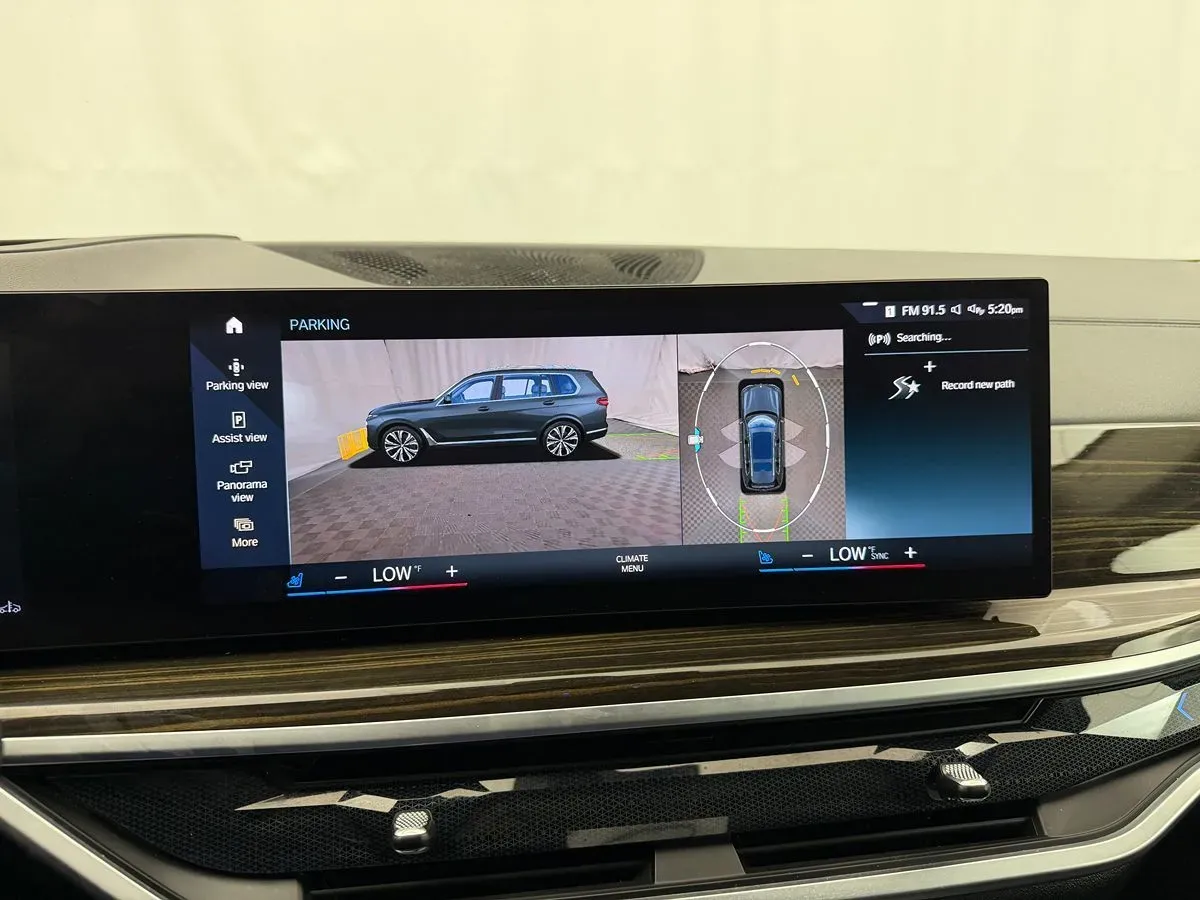 BMW X7 photo 41