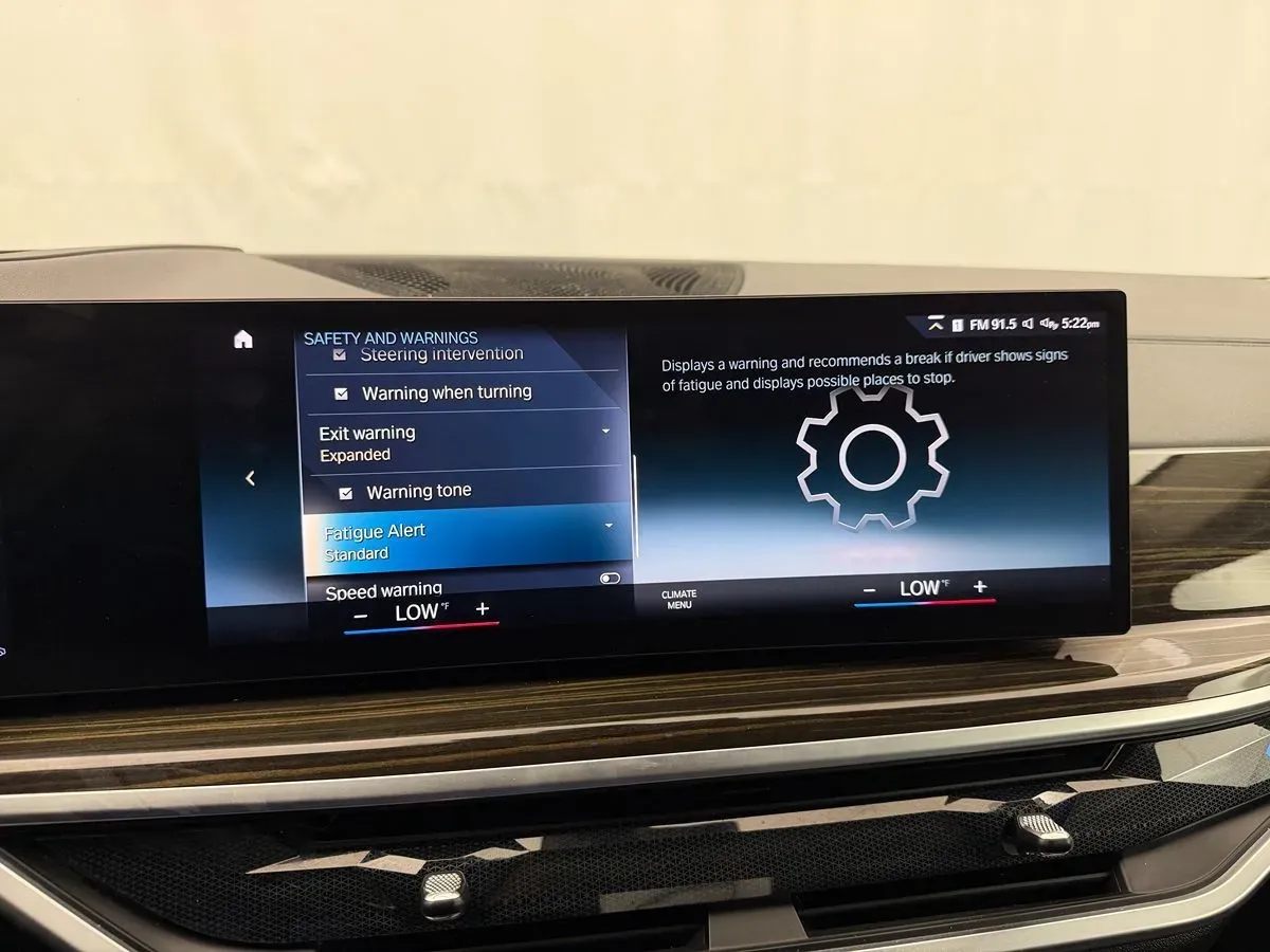 BMW X7 photo 25