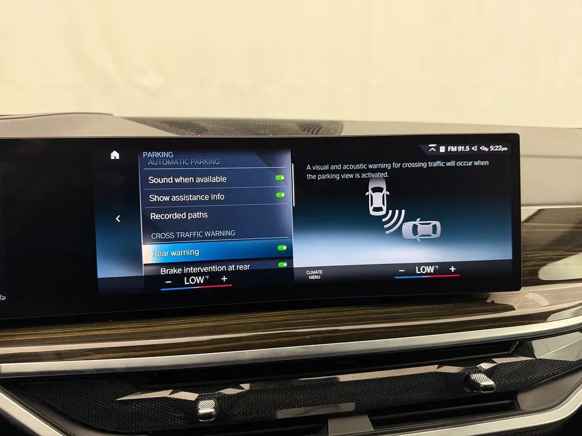BMW X7 photo 27