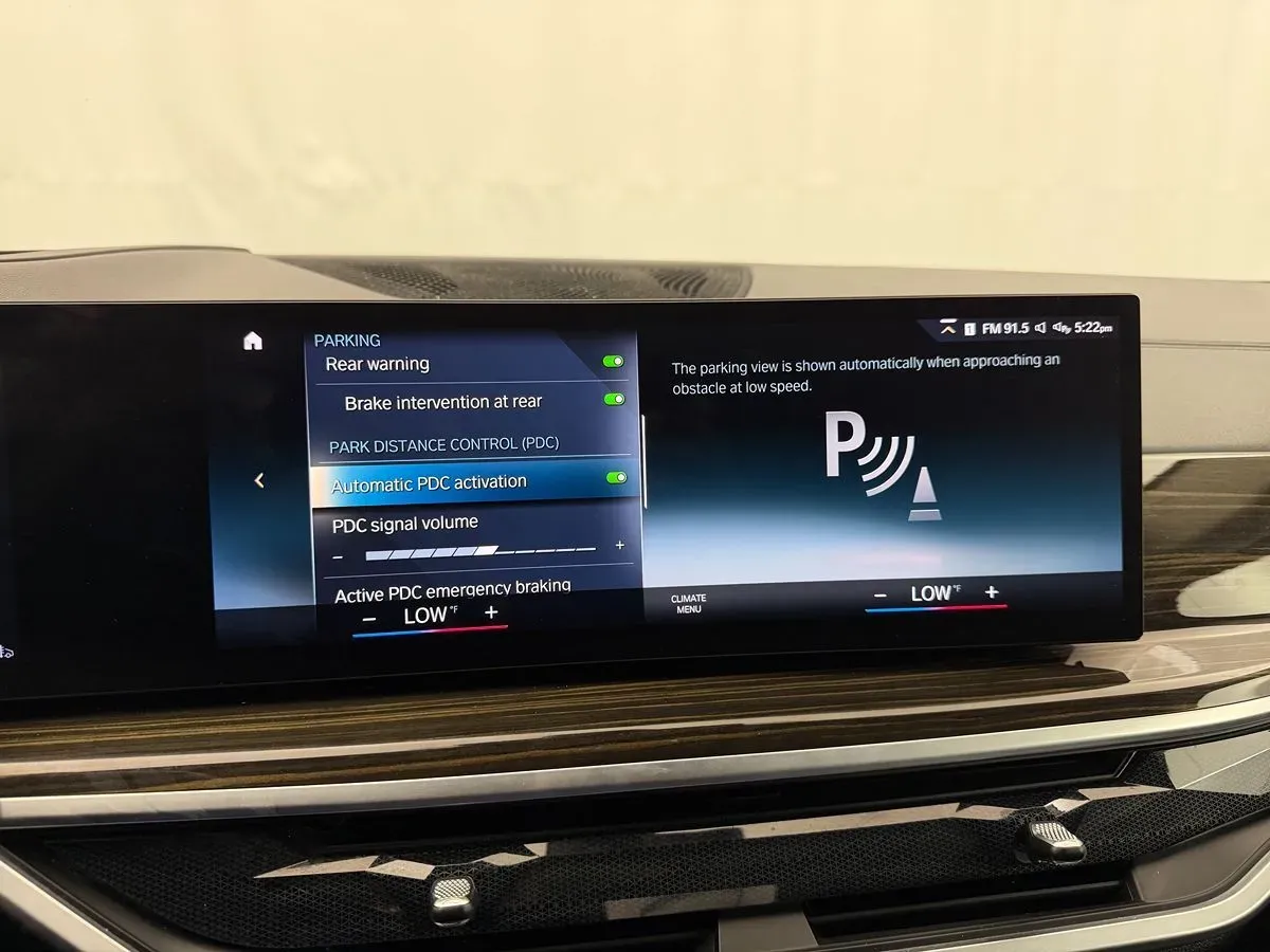 BMW X7 photo 28