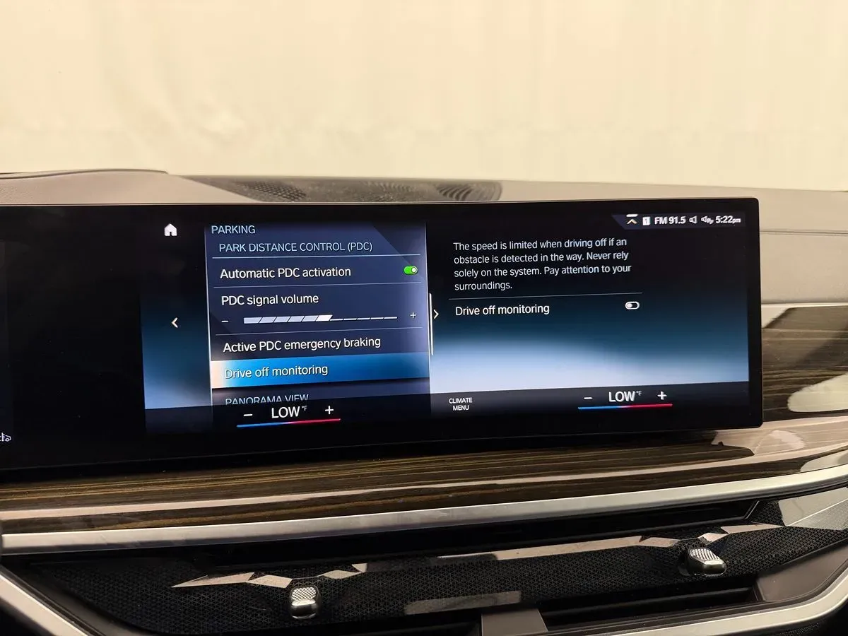BMW X7 photo 29