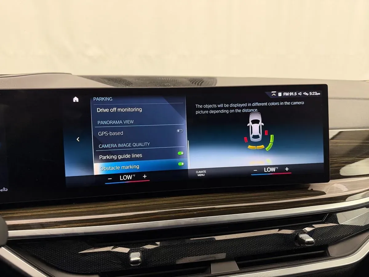 BMW X7 photo 30