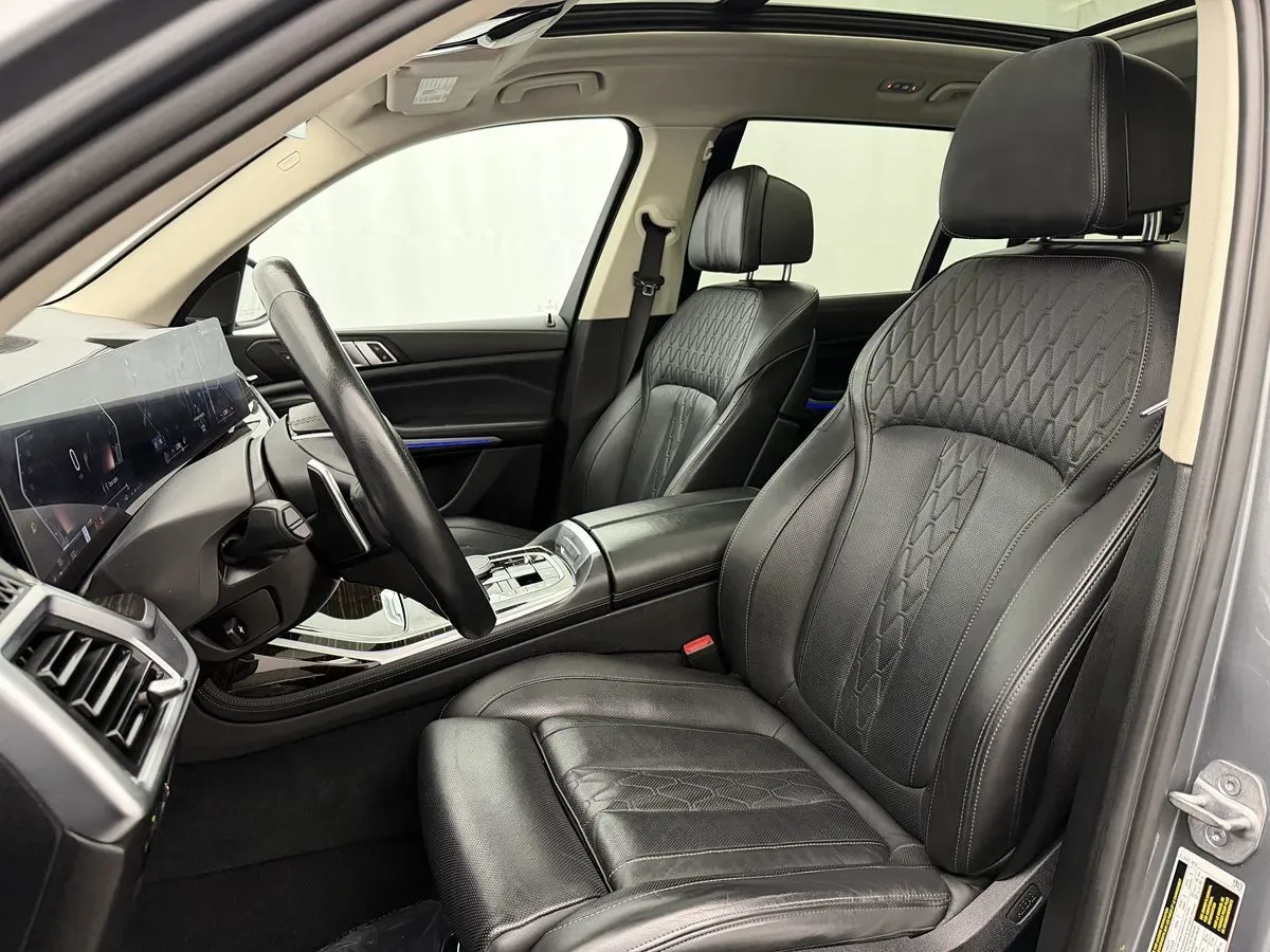 BMW X7 photo 10