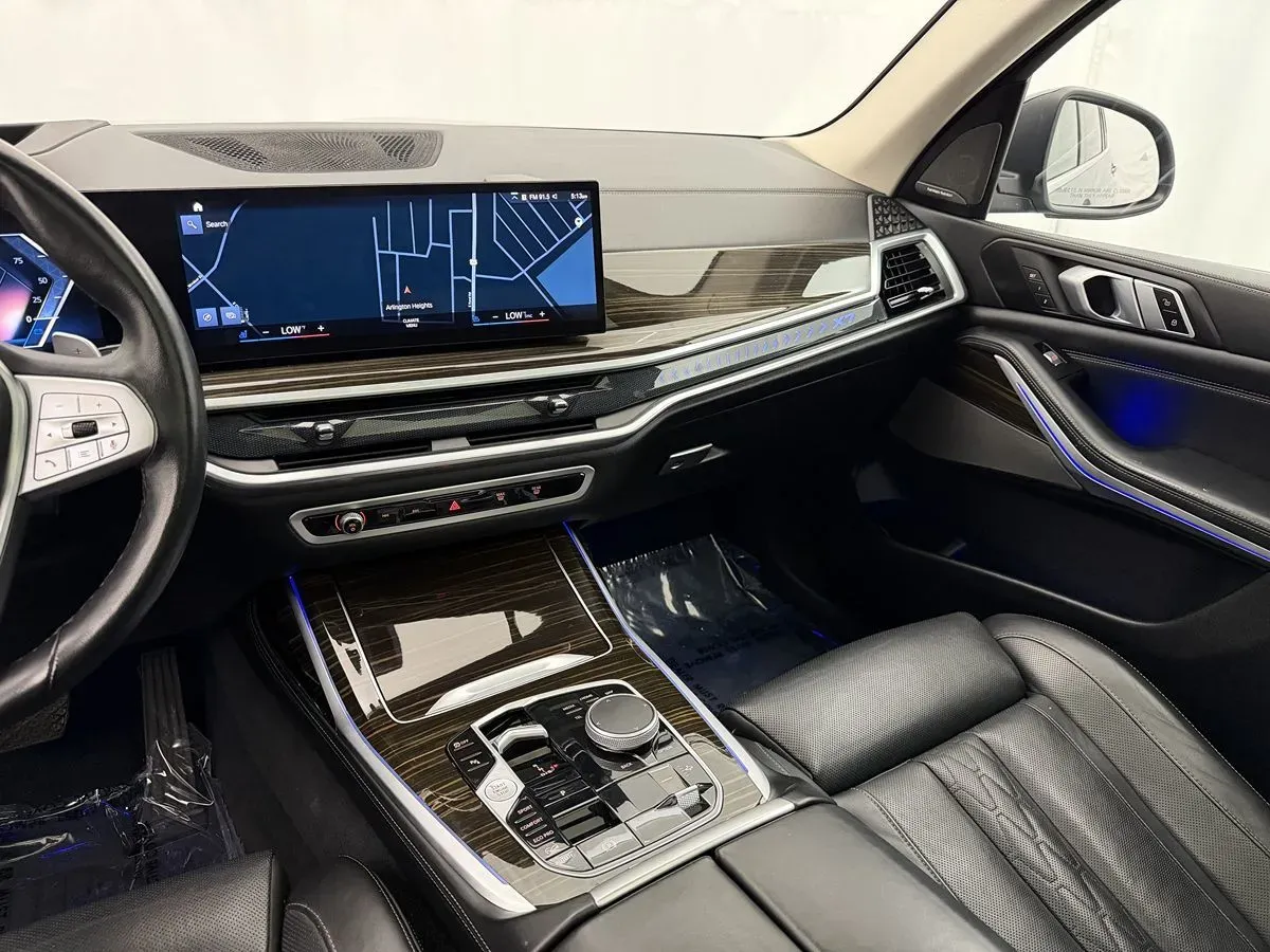 BMW X7 photo 22
