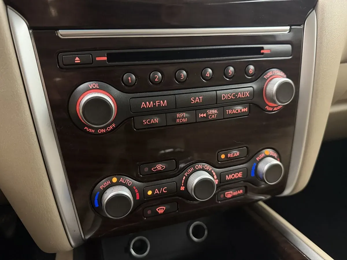 Nissan Pathfinder photo 21