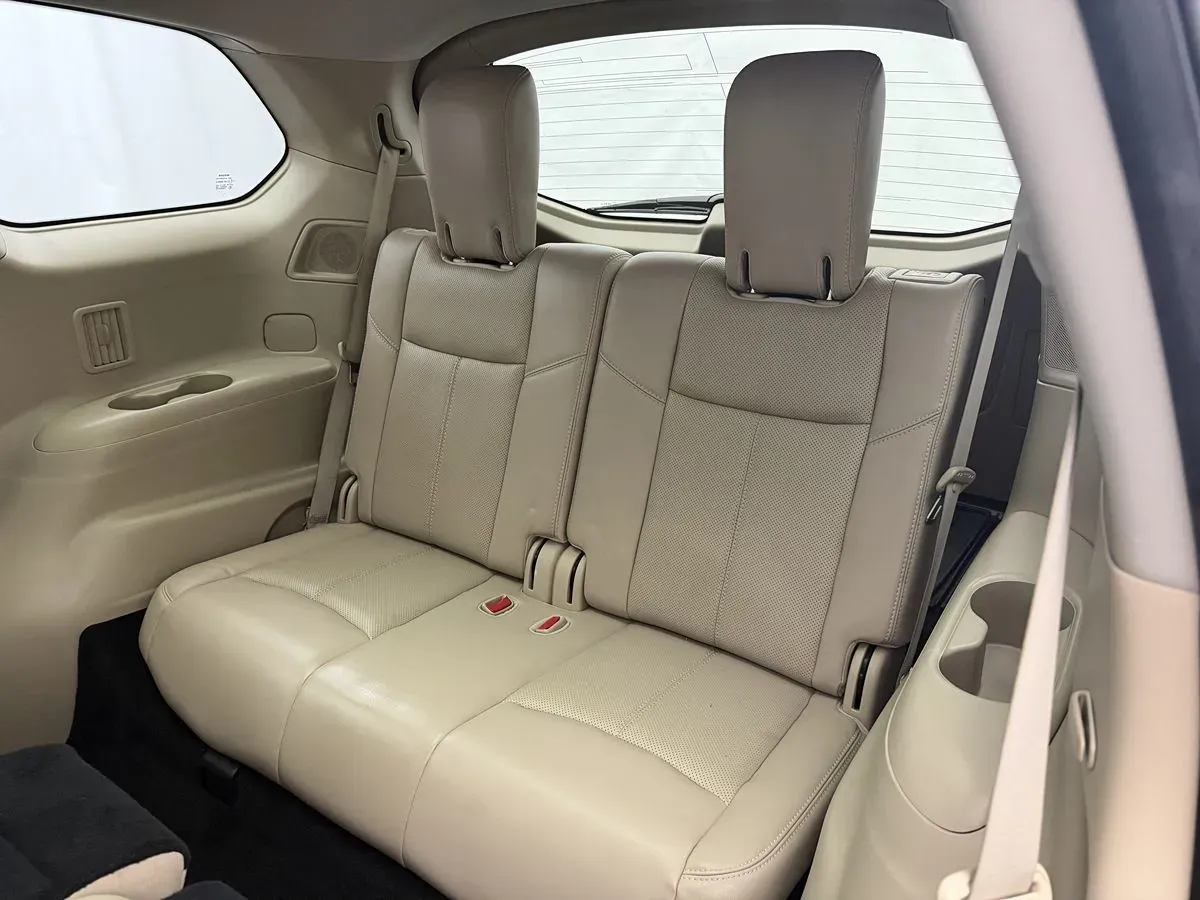 Nissan Pathfinder photo 28