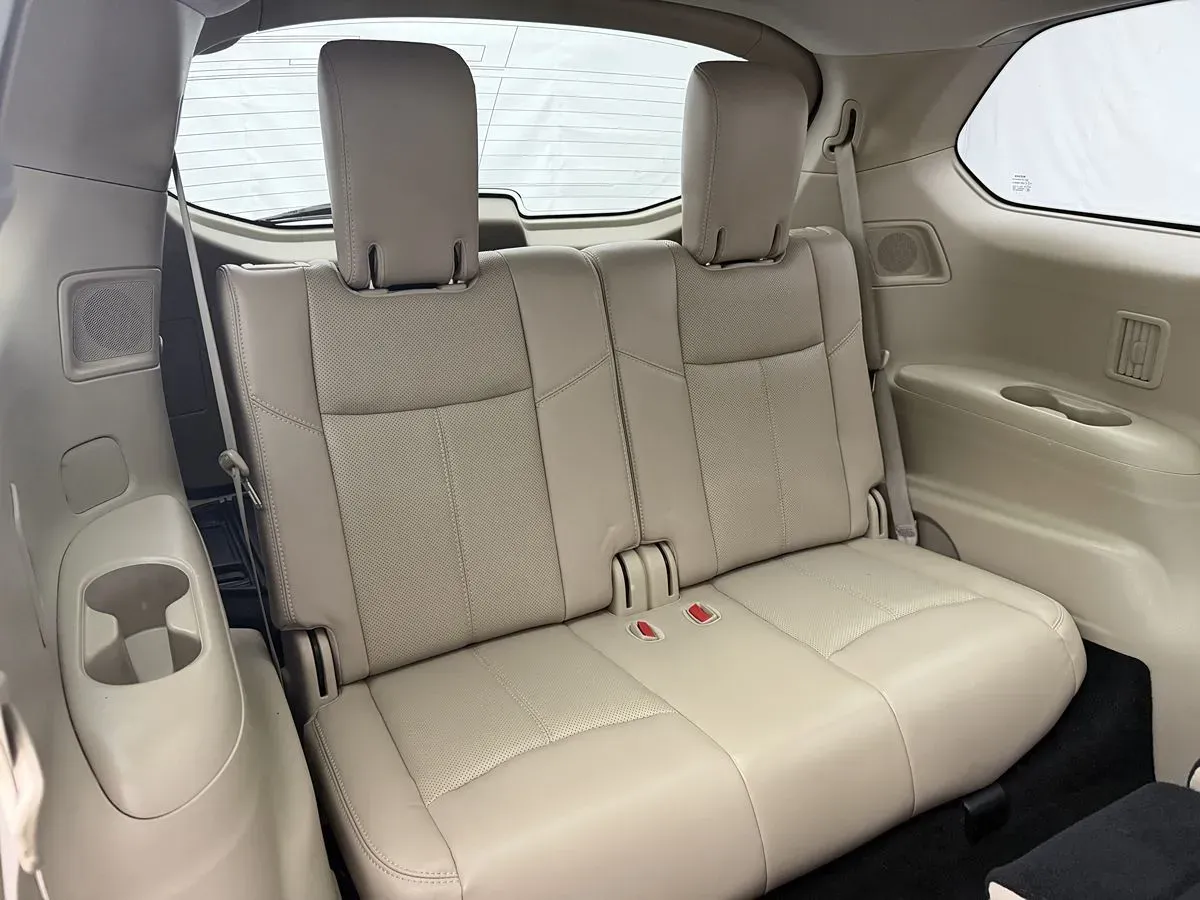 Nissan Pathfinder photo 29