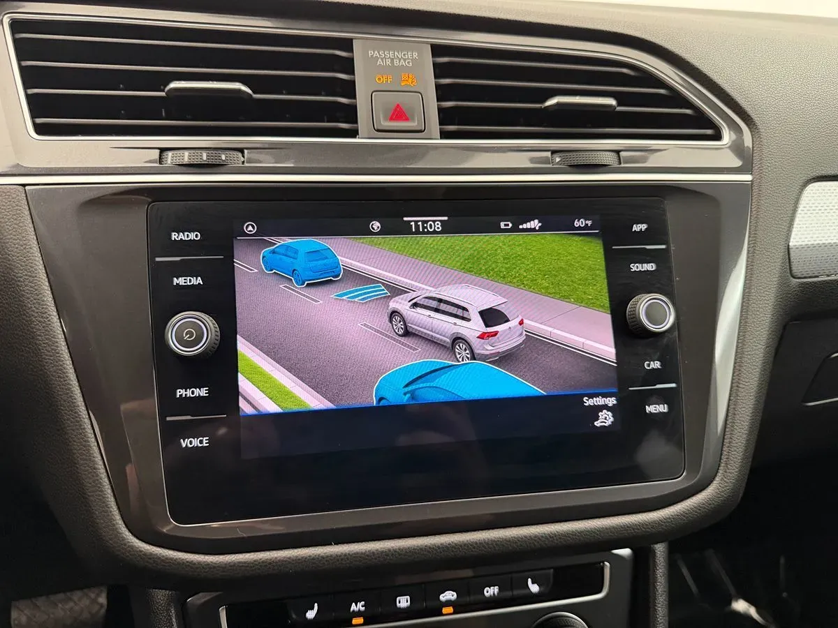 Volkswagen Tiguan photo 17