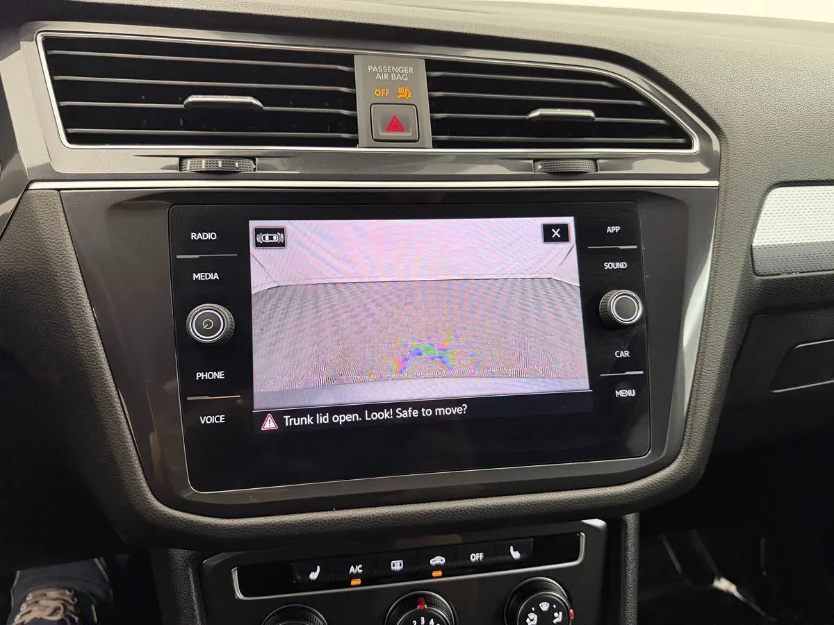 Volkswagen Tiguan photo 19