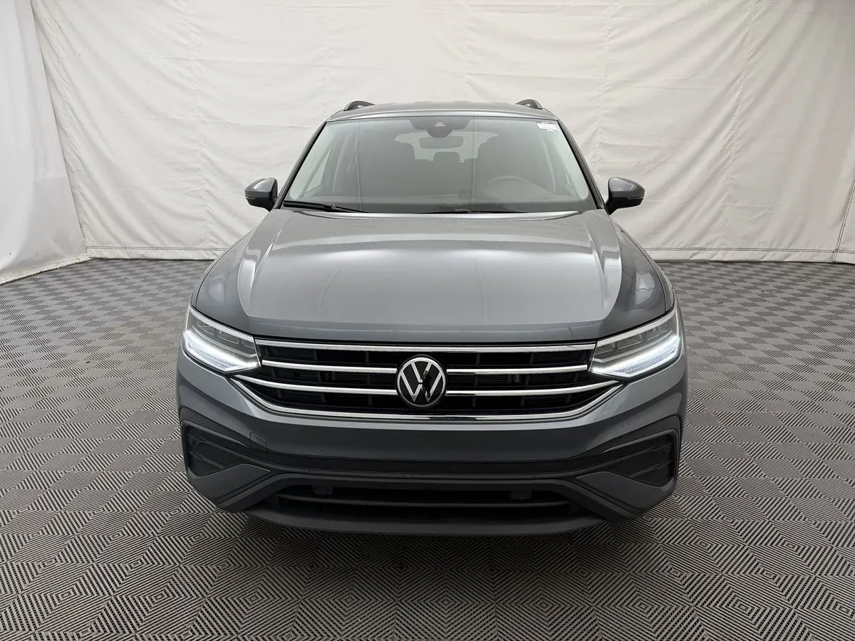 Volkswagen Tiguan photo 3