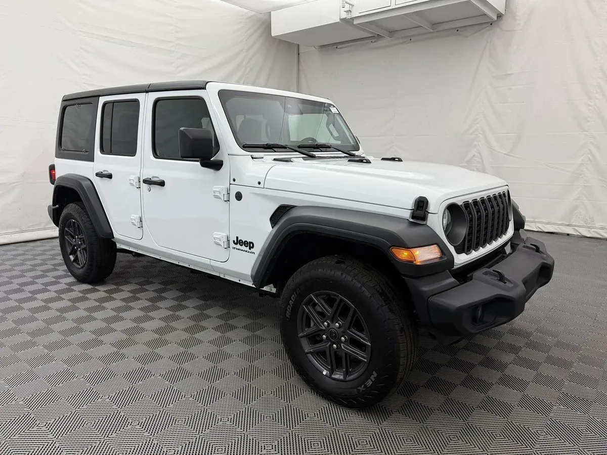 Jeep Wrangler photo 3