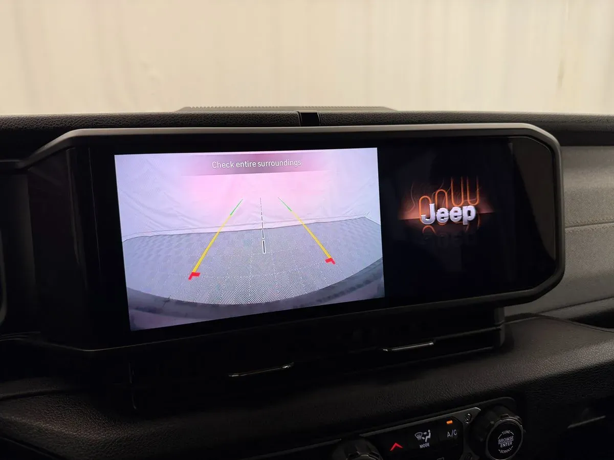 Jeep Wrangler photo 19