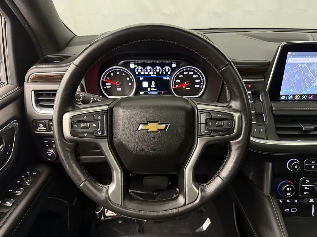 Chevrolet Suburban photo 11