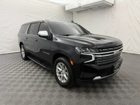 More photos of 2021 Chevrolet Suburban Premier at Autos of Chicago, IL
