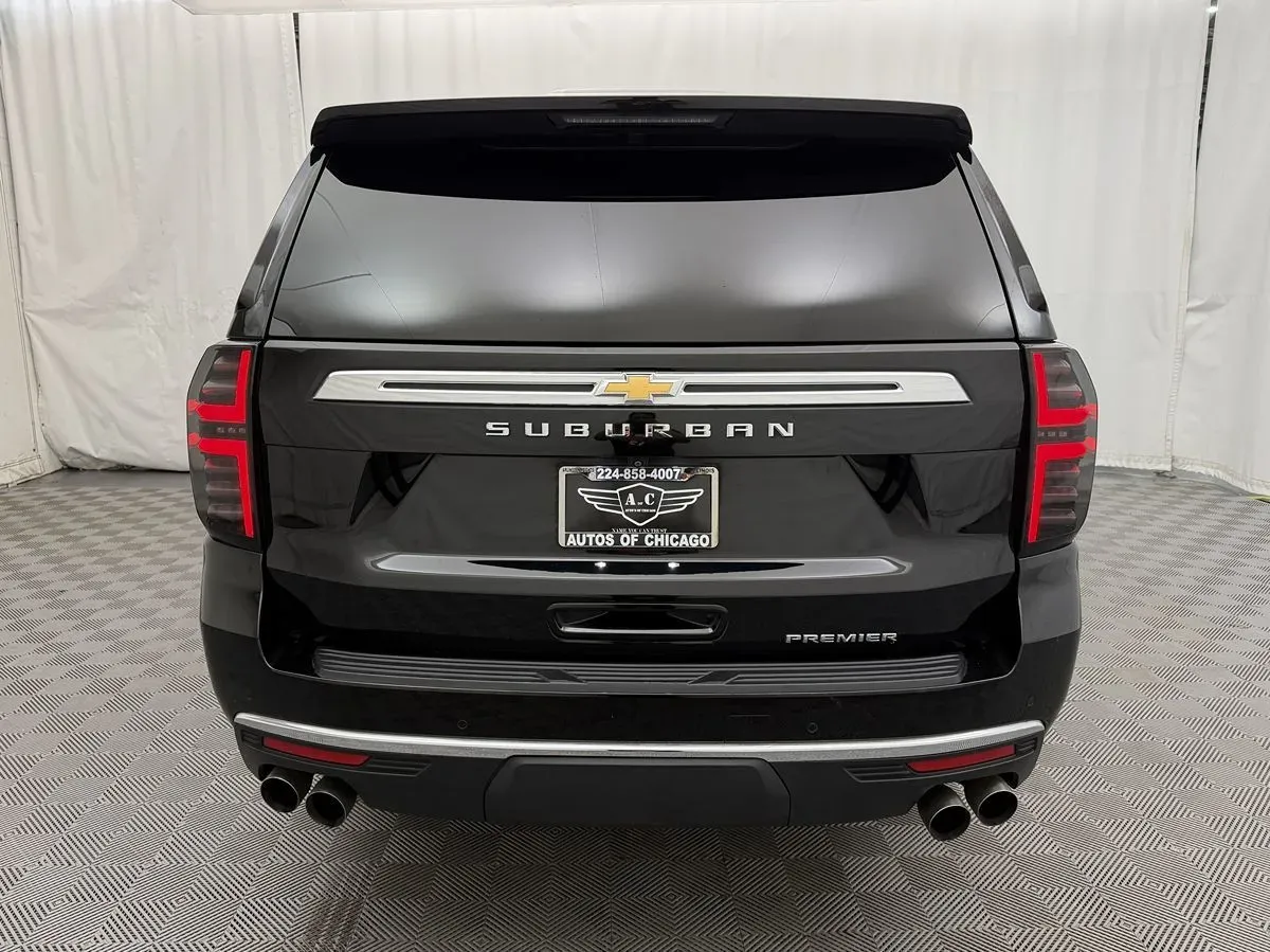 Chevrolet Suburban photo 6