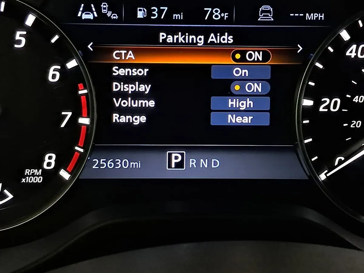 Nissan Titan photo 13