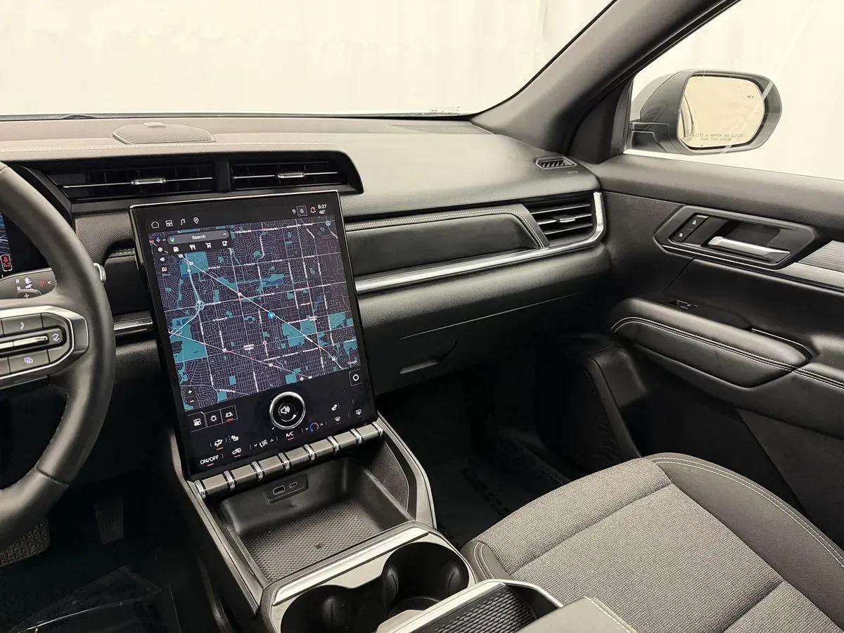 GMC Terrain photo 16