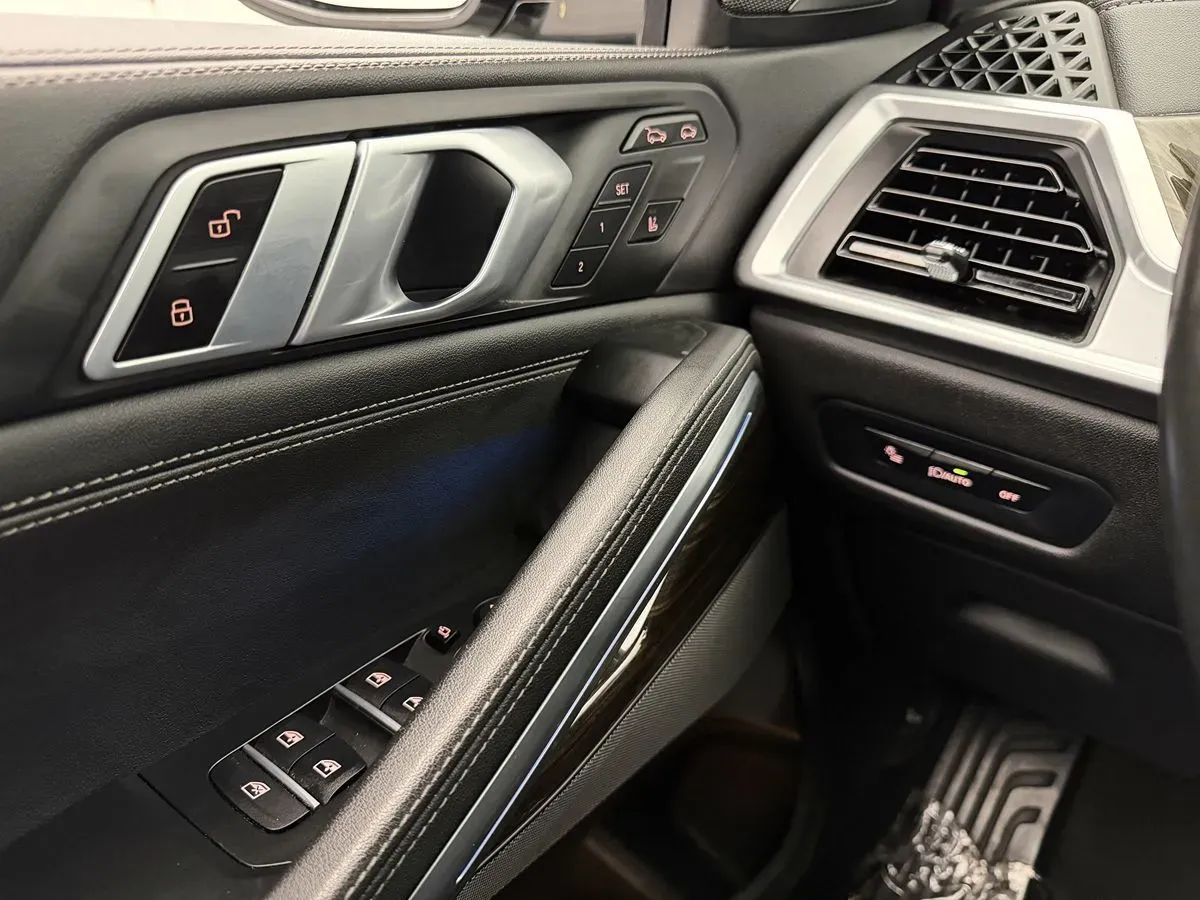 BMW X6 photo 19
