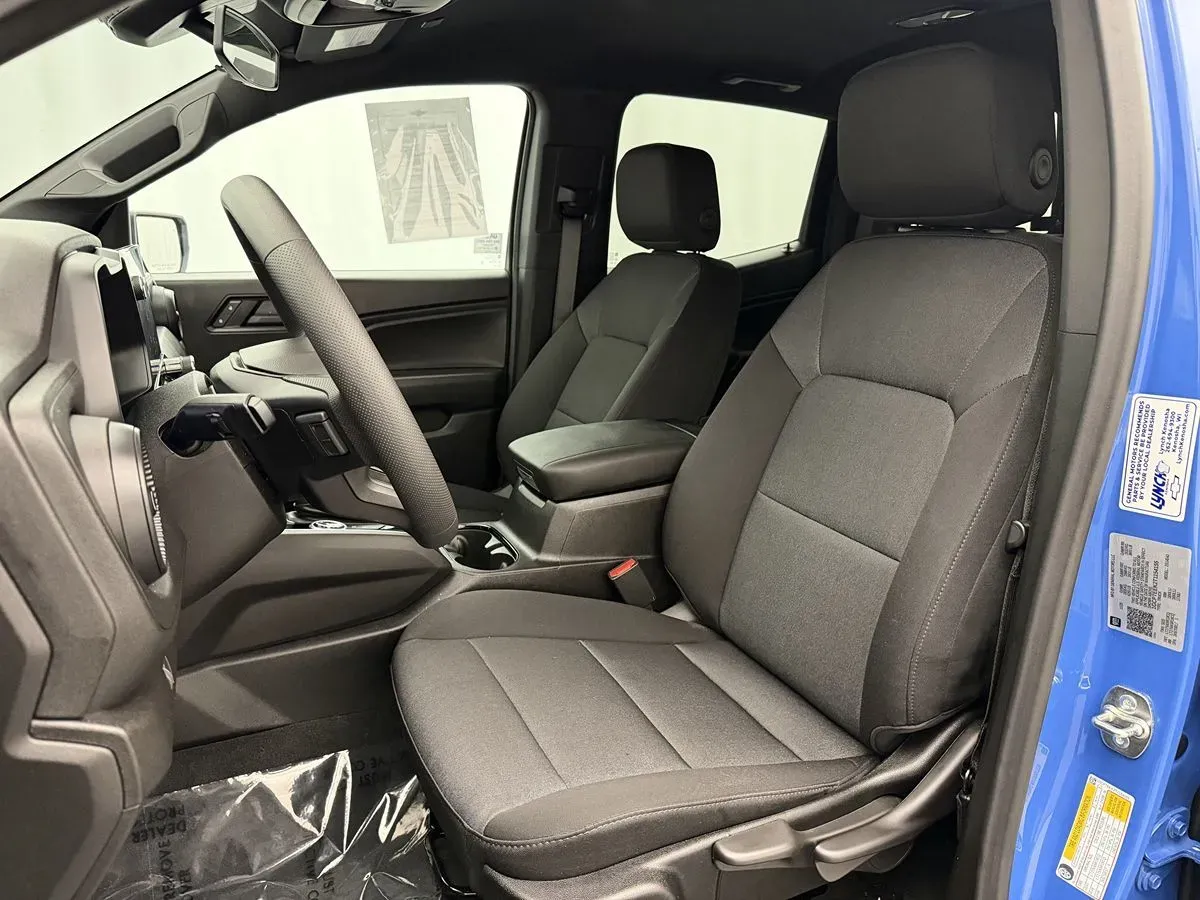 Chevrolet Colorado photo 10