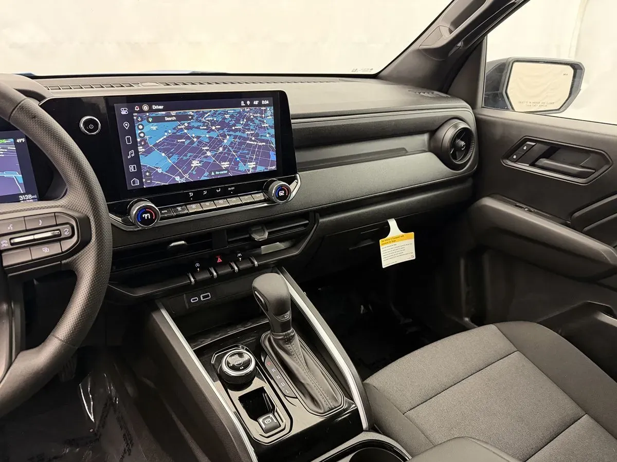 Chevrolet Colorado photo 19