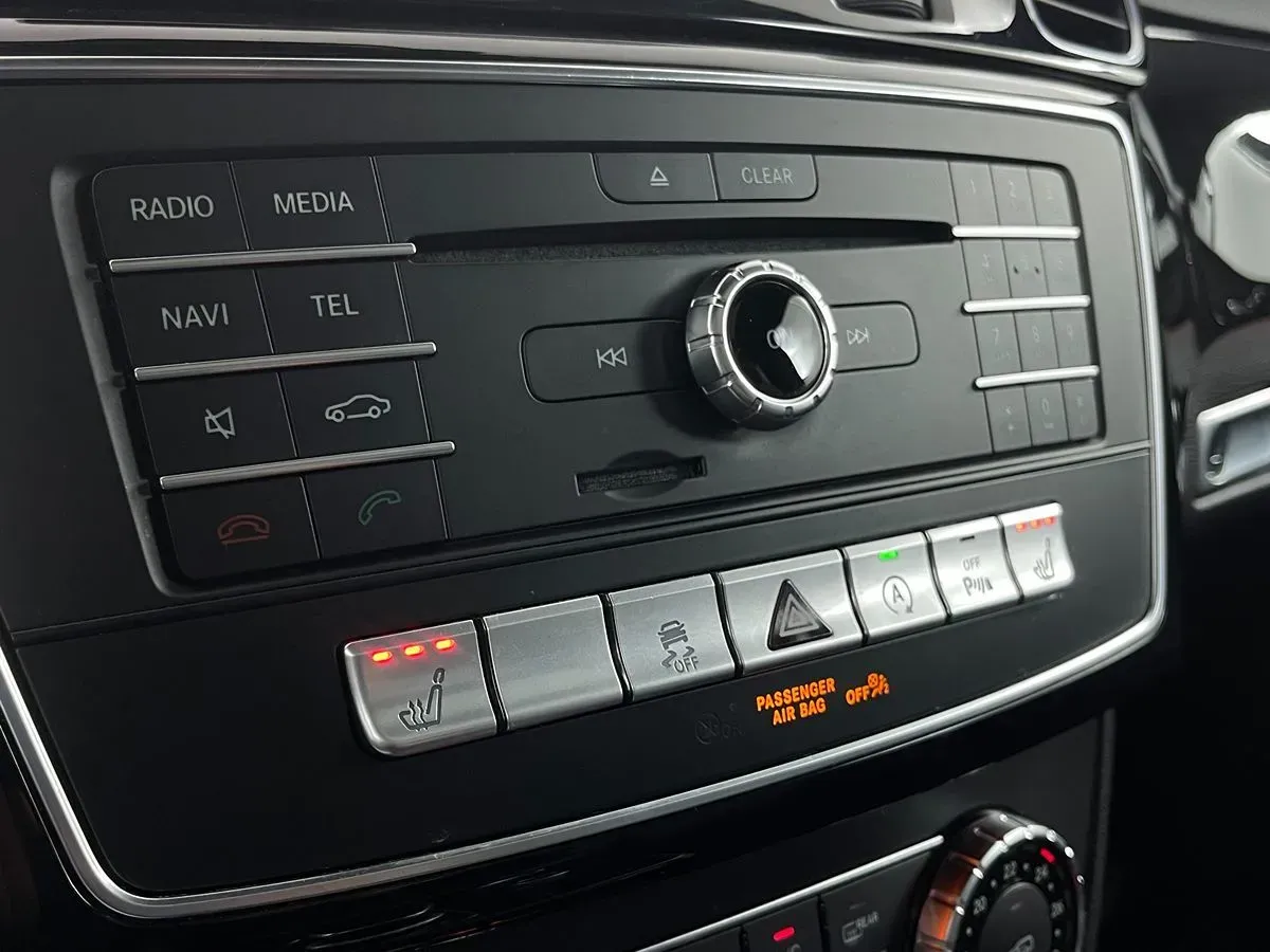 Mercedes-Benz GLE photo 30