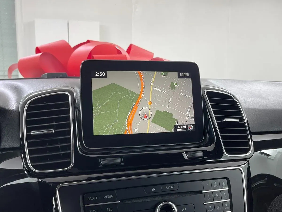 Mercedes-Benz GLE photo 18