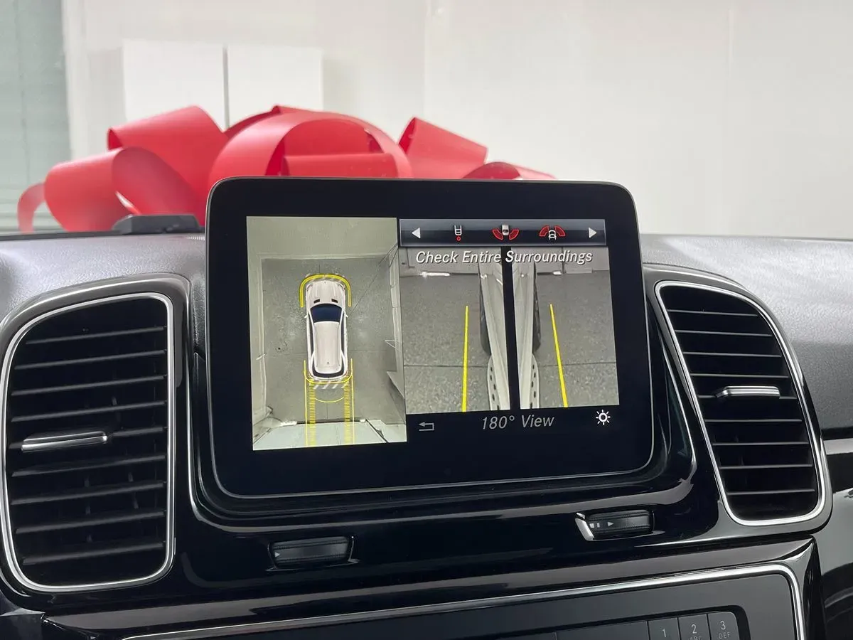 Mercedes-Benz GLE photo 21