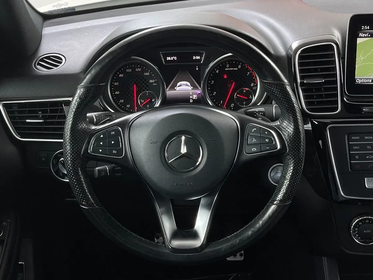 Mercedes-Benz GLE photo 9
