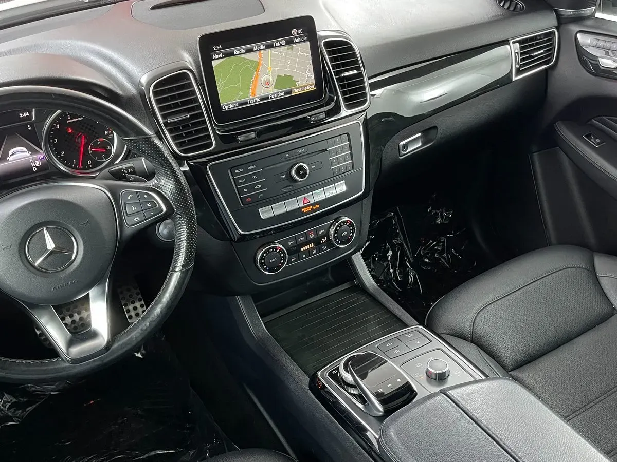 Mercedes-Benz GLE photo 17
