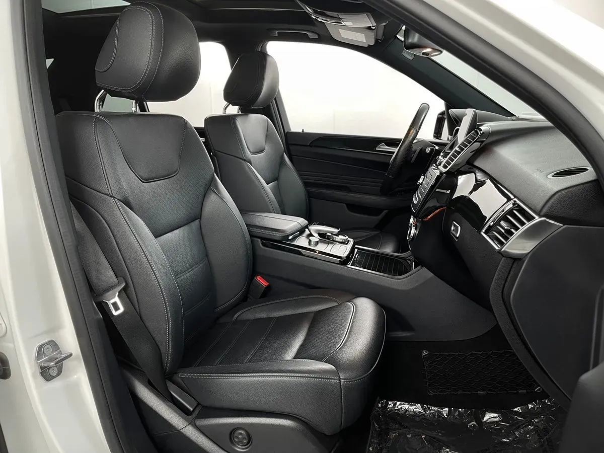 Mercedes-Benz GLE photo 36