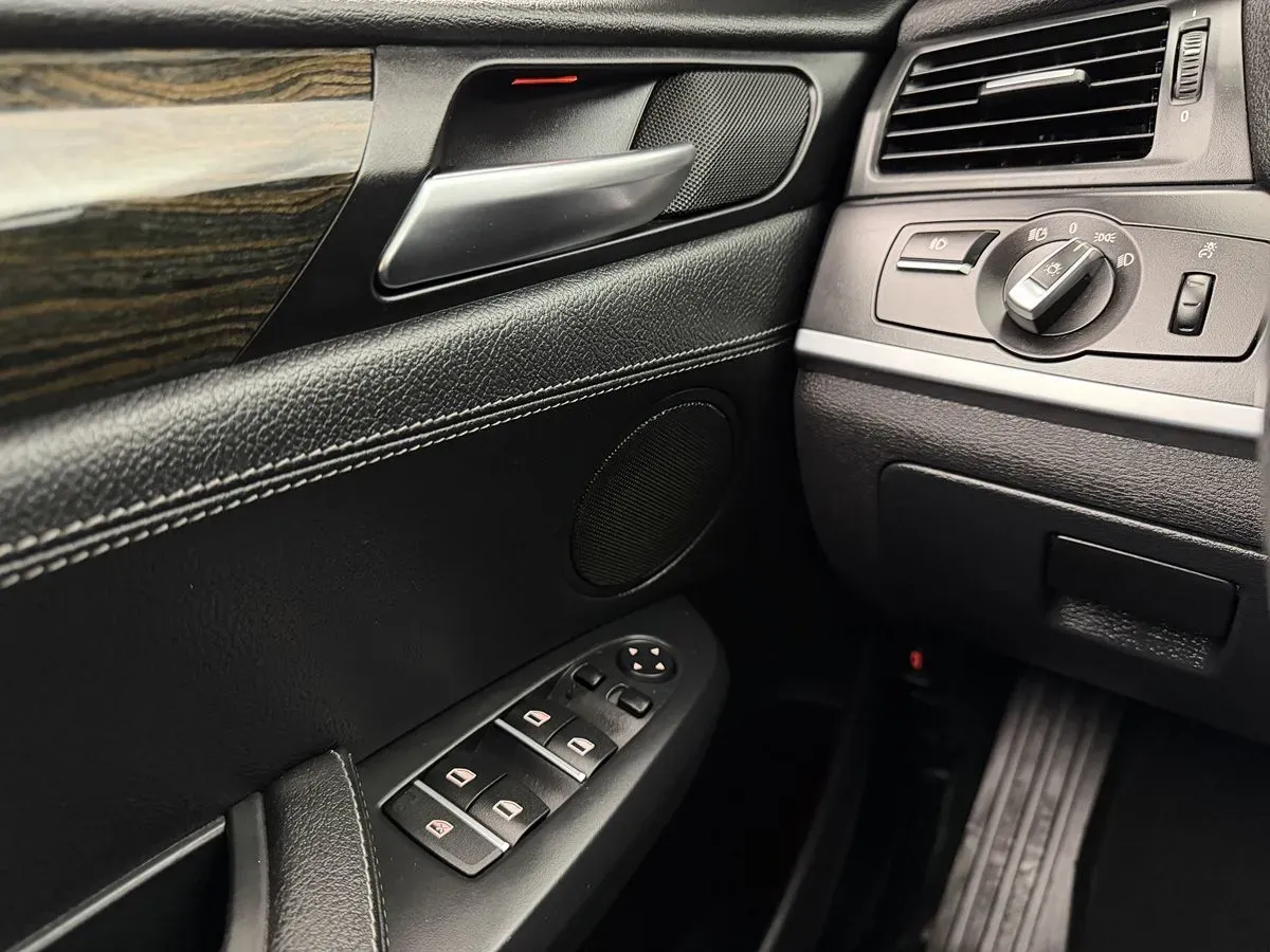 BMW X3 photo 12