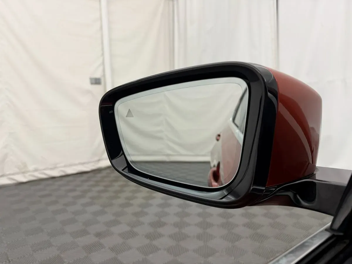 BMW 3 Series photo 17