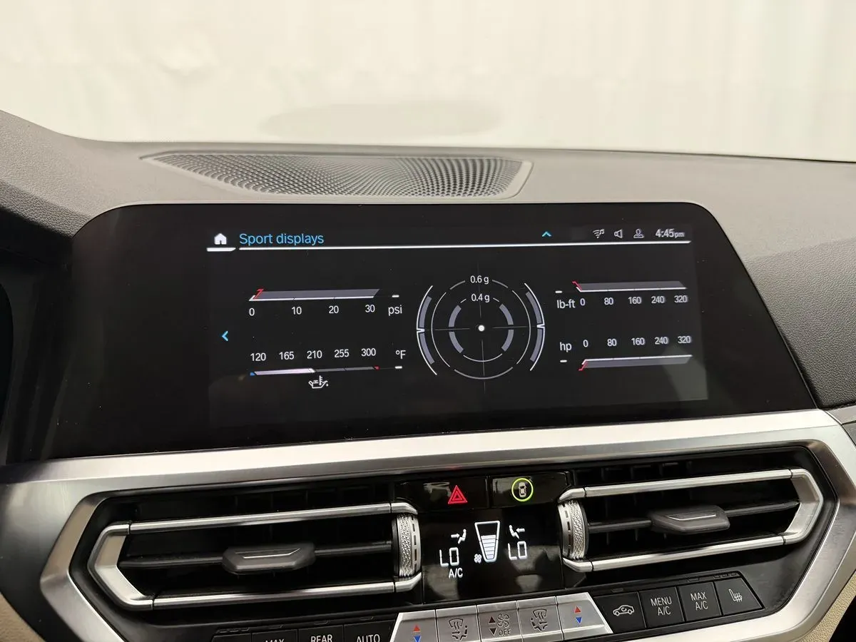 BMW 3 Series photo 25