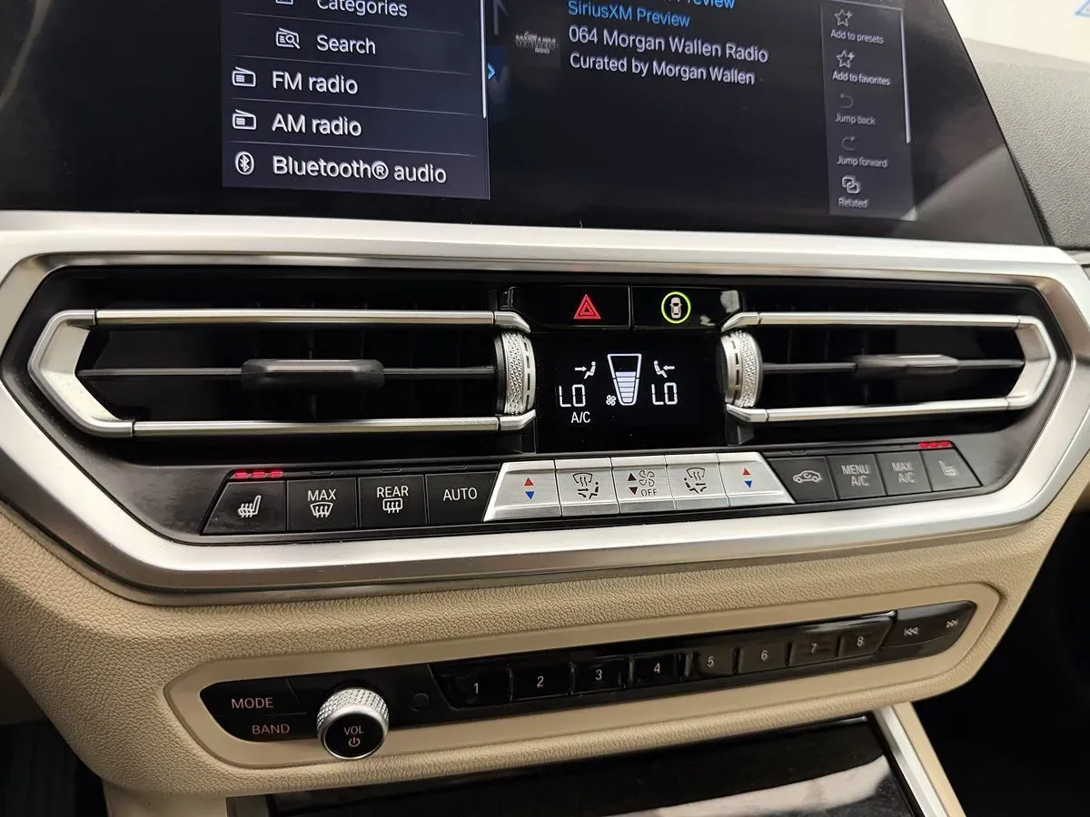 BMW 3 Series photo 26