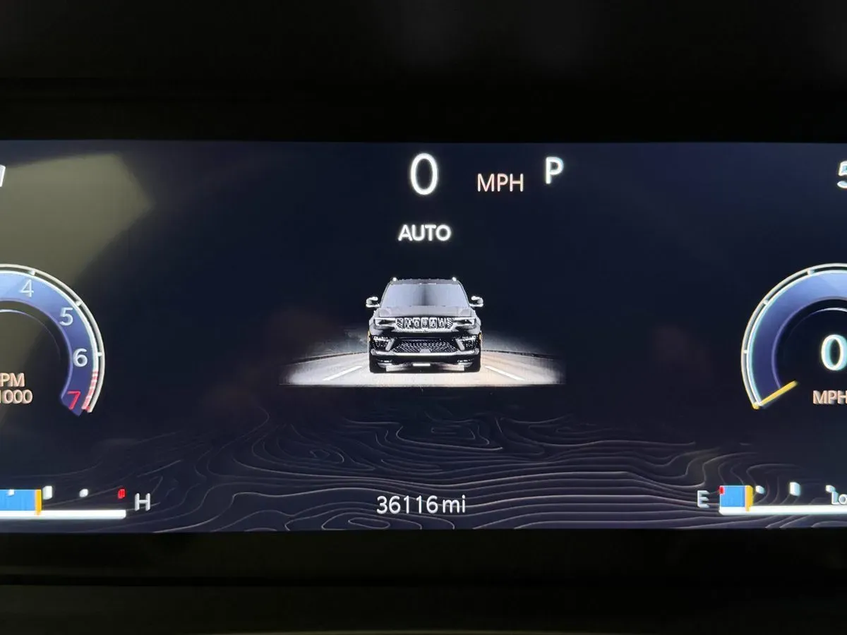 Jeep Grand Cherokee photo 16